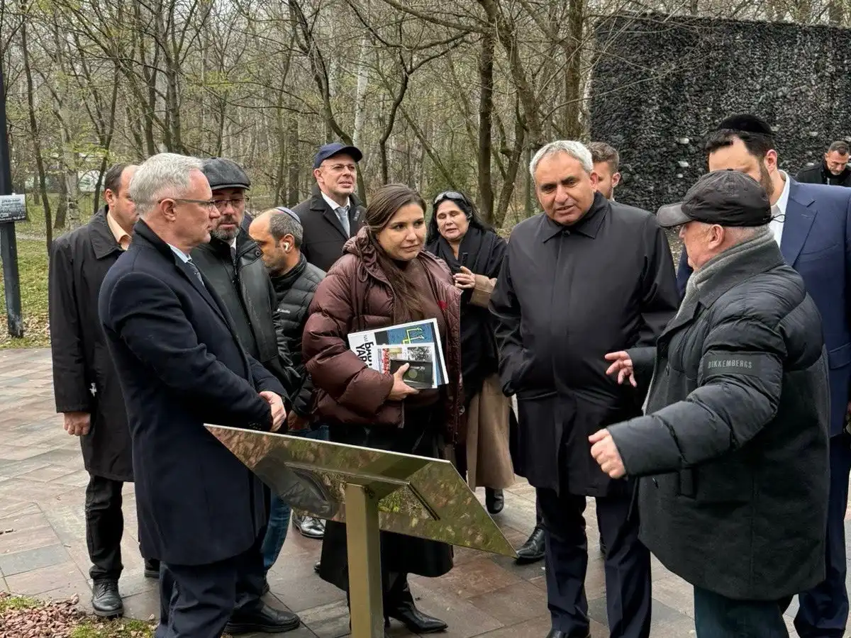 12 листопада Міністр уряду Ізраїлю Зеєв Елькін відвідав Національний історико-меморіальний заповідник «Бабин Яр»